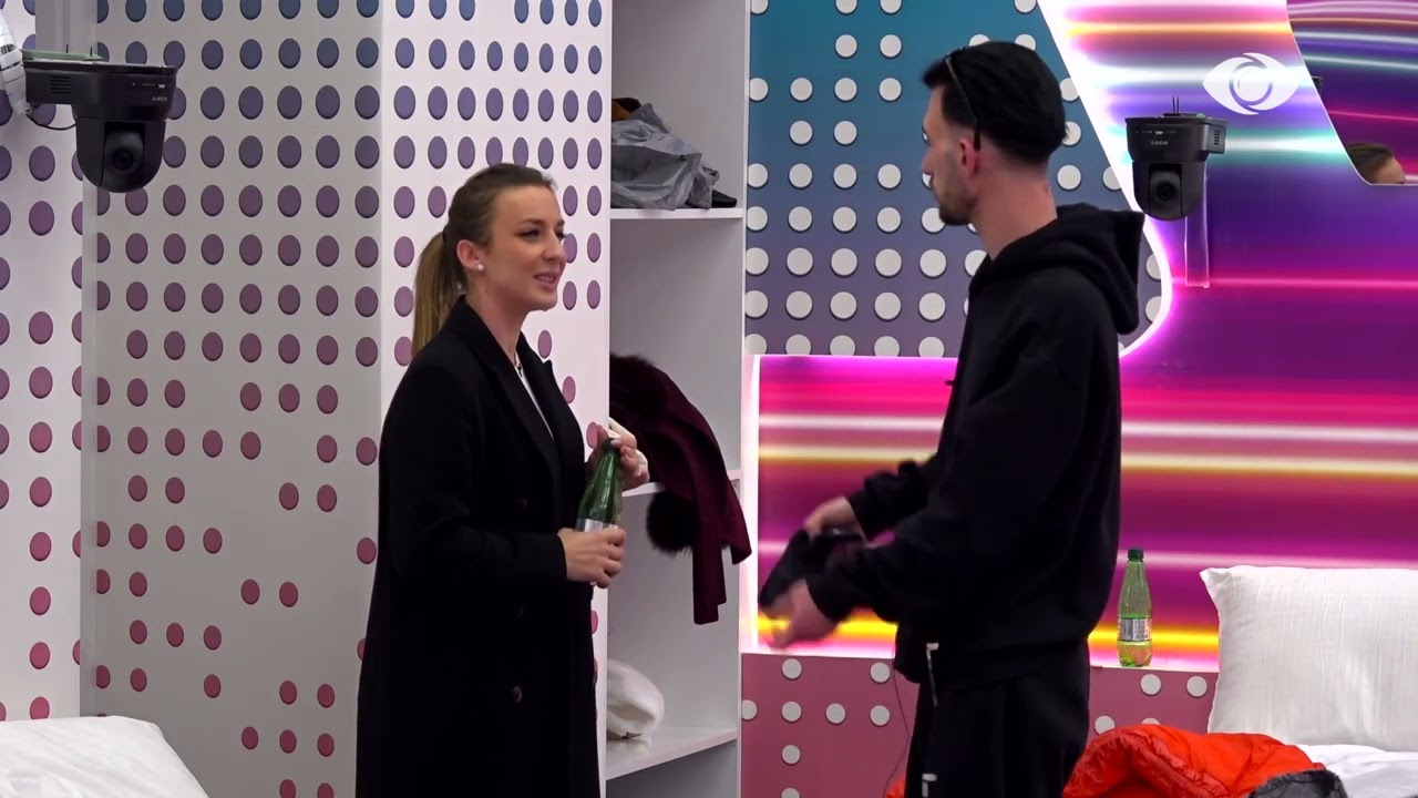 “E di çfarë niveli je ti?”/ Juela bisedon me Kristin: Je artist!