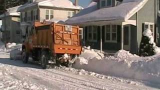 preview picture of video 'Snow Plowing New Holland, PA'