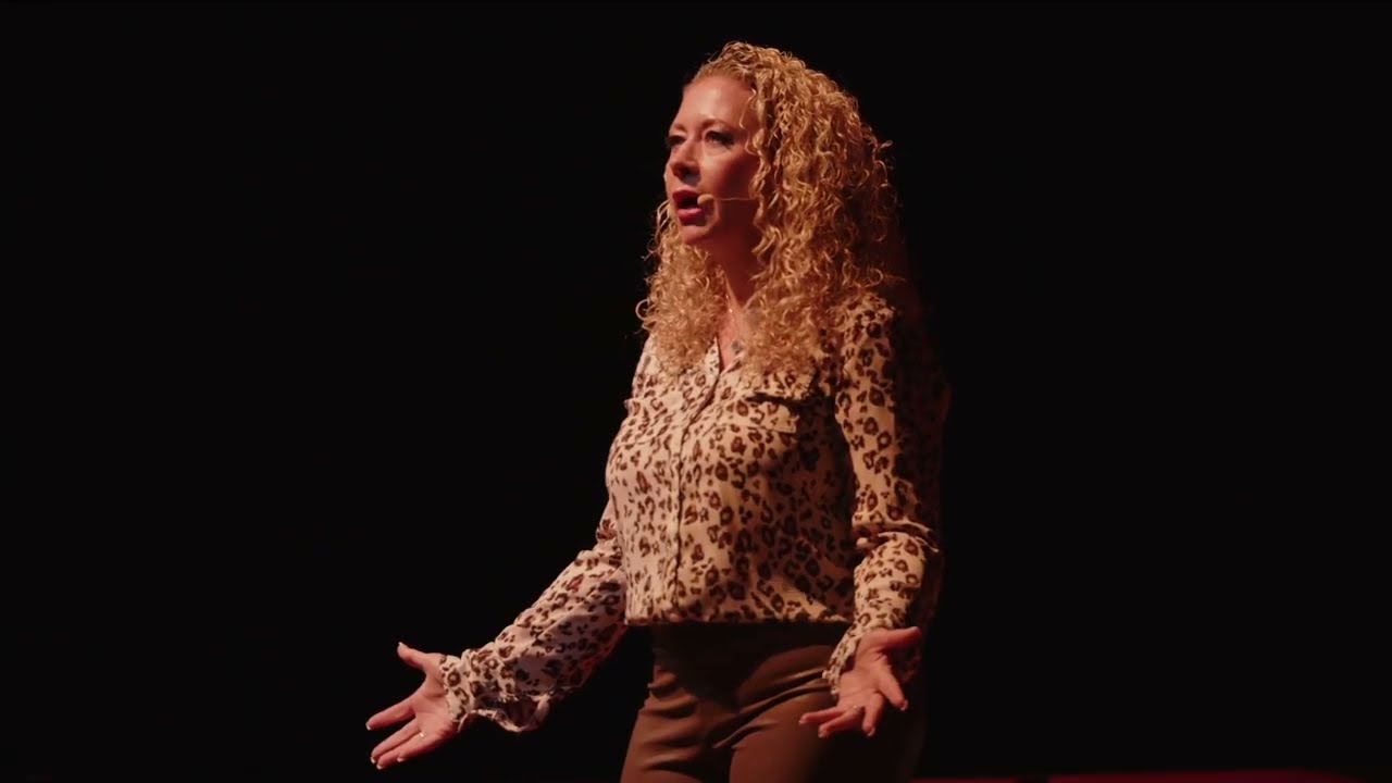 Why great leaders trust their gut (and how you can too) | Rachel Smith | TEDxColumbiana