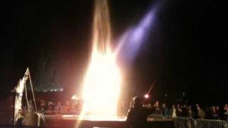 preview picture of video 'Vision Festival 2010 Burning Gas in Water Fire Performance'