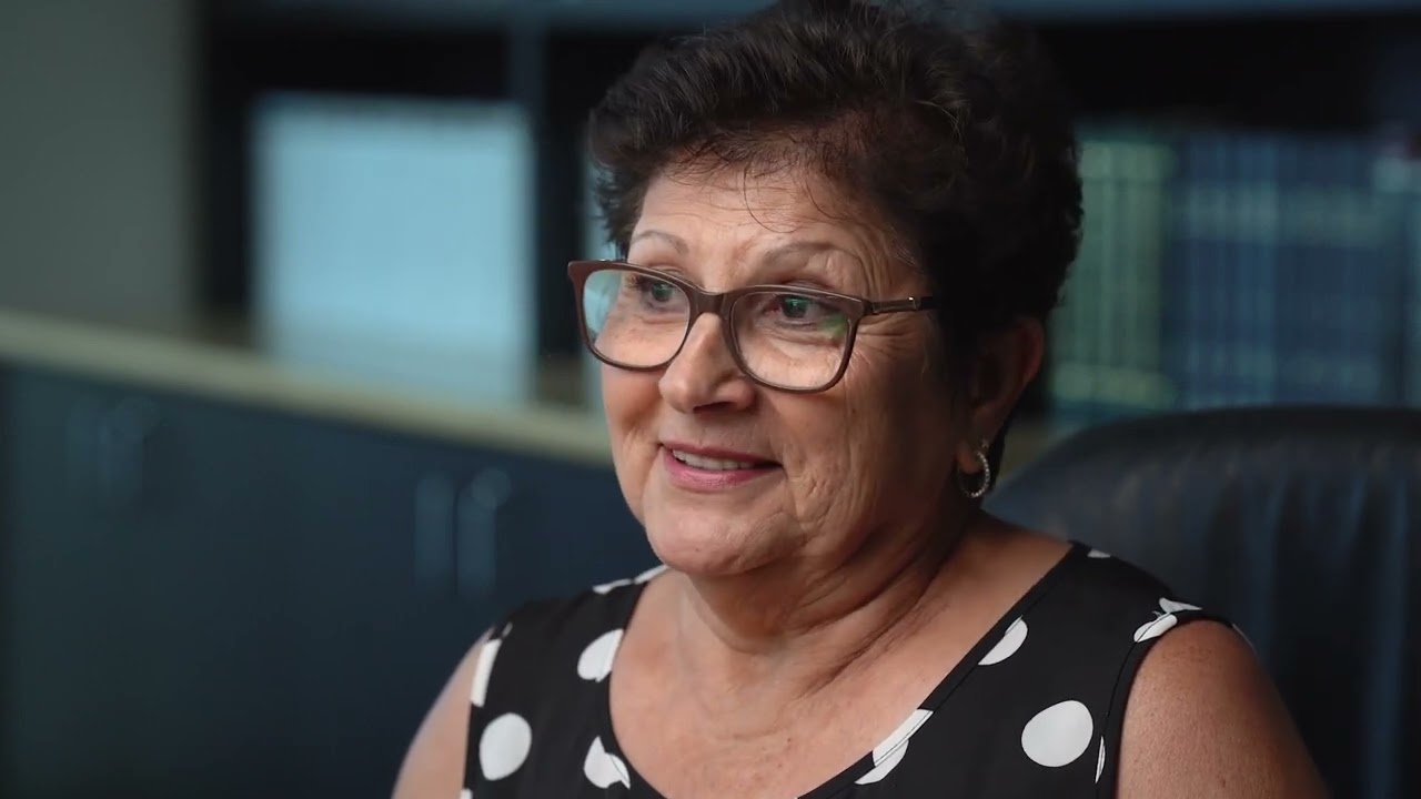 Watch Helen Discuss her experience with Knee Replacement and Dr. Connelly at South Florida Ortho.