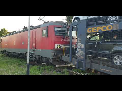 LEMA  480 008-8 & Tren cu fordu-uri asteapta trenul IR 15594 Astra Trans Carpatic