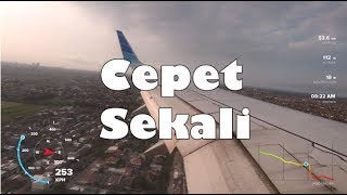 Download lagu Kecepatan Pesawat Garuda Indonesia Boeing 737-800 NG saat Landing di Surabaya mp3