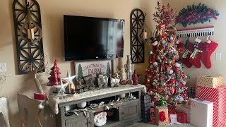 2020 CHRISTMAS HOME TOUR | TRADITIONAL CHRISTMAS HOME TOUR | DECORATED APARTMENT HOME TOUR