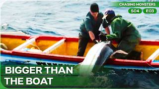 Handlining a Massive Blue Marlin! | Chasing Monsters Season 4 Episode 3