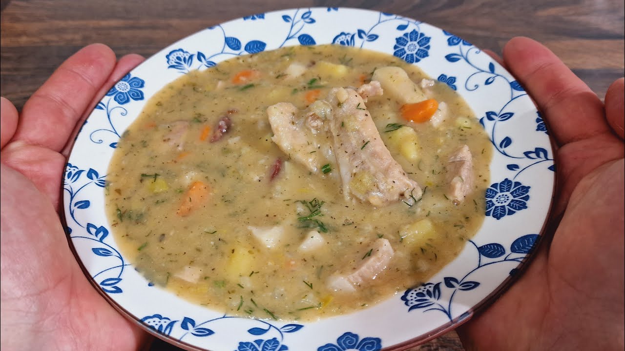 Deftige Erbsensuppe mit Kassler - Einfache Rezepte