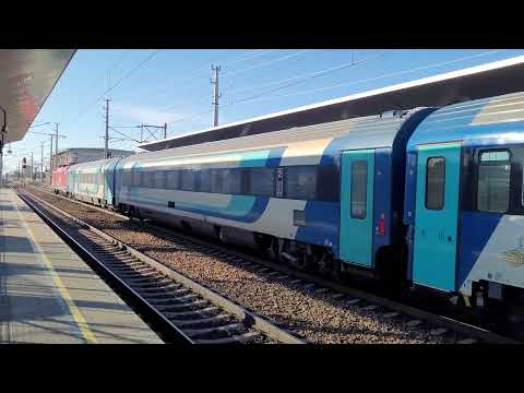 Abfahrt des EuroCity 144 "Csárdás" am 13.02.2022 in Bruck an der Leitha