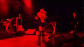 Natalia Kills - Nothing Lasts Forever (Live)