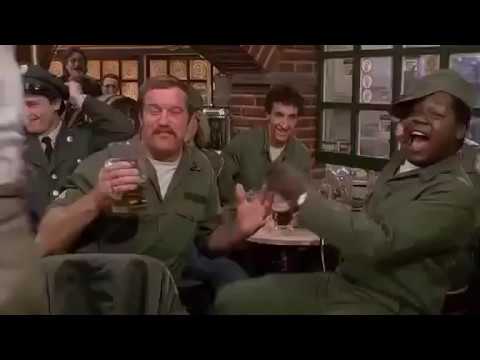 Bud Spencer in Der Bomber   Schuhplatteln Szene