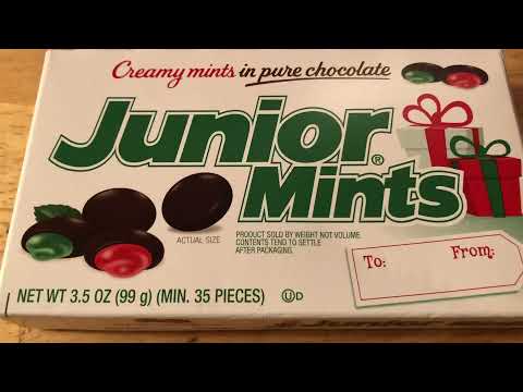 🎅🏻🍬😋 Junior Mints Christmas Limited Edition with Green & Red Centers  A Look at Box 2021🎄🍬