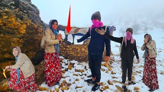 Download lagu A Cabin in the Heart of the Snow; When a Mysterious Man Became Farideh’s Savior mp3 Download lagu A Cabin in the Heart of the Snow; When a Mysterious Man Became Farideh’s Savior mp3