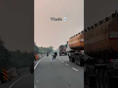 duke 390 crash 🦅#crash #stunt #fly #wheelie #duke390 #duke #viralshorts #shorts