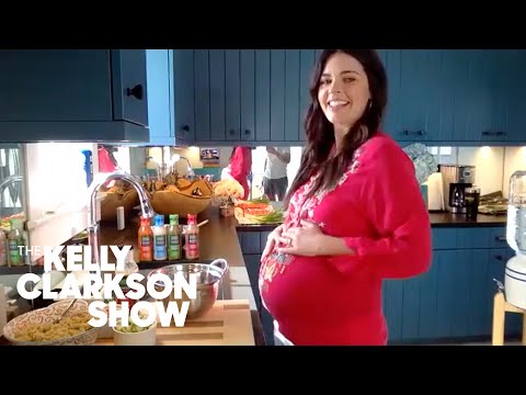 Kelly Clarkson And Katie Lee Make Summer Salad With Healthy Choice Dressing!