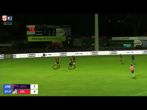 Rd 7 Hostplus SANFL Snapshot - Norwood's Matt Panos snaps a dribbler