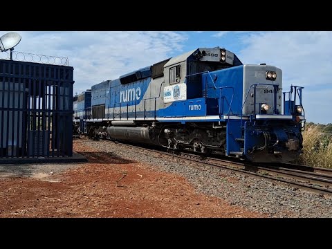 Trem em Marialva-PR composição vazia em direção a CHS locomotivas SD40. 07/09/2025