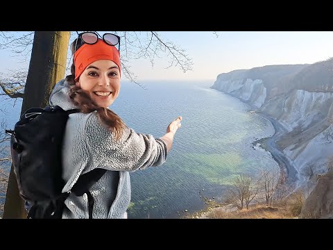 High-shore path on the island of Rügen: chalk cliffs and dream beaches on the Baltic Sea