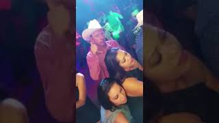 Los cuates de sinaloa UN BESO AL VIENTO