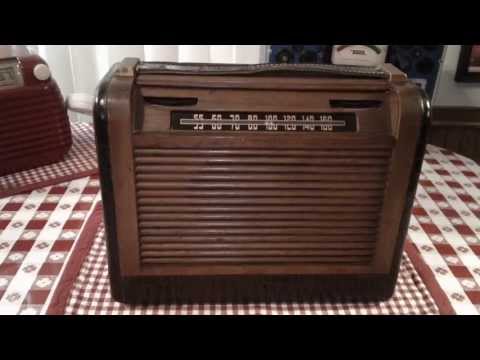 Philco 48 360, a Vintage Tube Portable Radio, from 1948