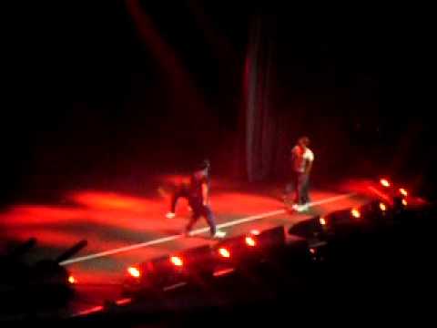 JLS Eyes Wide Shut Key 103 Live 31/07/11