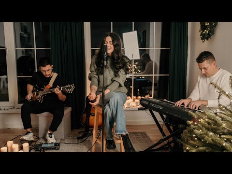 Emanuela Gherasim - Lumina lumii (Christmas Live Session)
