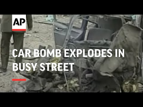 COLOMBIA: BOGOTA: CAR BOMB EXPLODES IN BUSY STREET