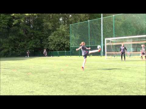 Women's Football Academy Leuven - In the mood to shoot (mobile version)
