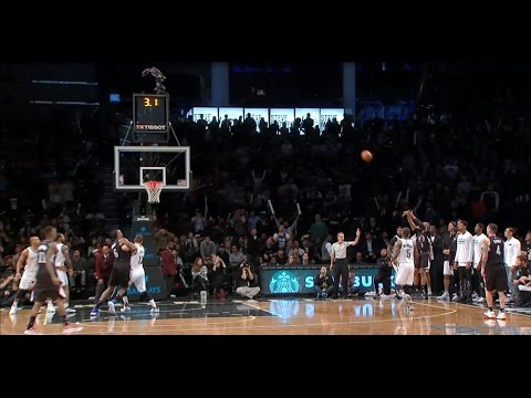 Chris Paul's Late 3-Pointer Sends It to Overtime | 11.29.16