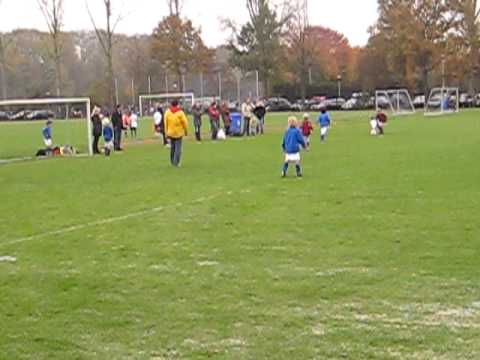 Zwaluwen Utrecht F8 tegen Kampong F6 passeerbeweging Luuk
