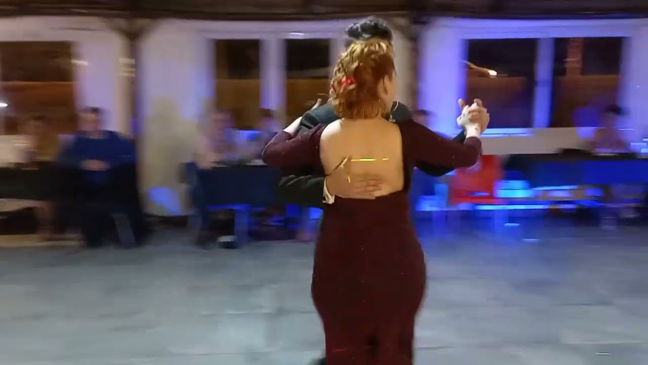 Mara Oviedo y Jonny Carvajal en Paraná T2/4 El Milongón - Canaro