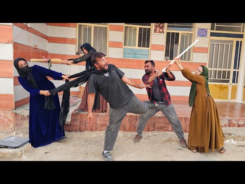 Yaqub’s connivance with Zainab to get Ruhollah lost and Yaqub’s beating by Abdullah and Afsaneh