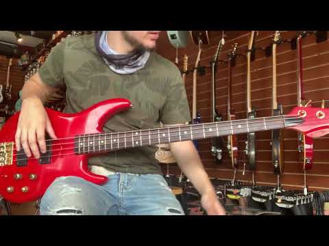 Used Peavey Dyna Bass Red 4-String Bass Guitar #05036444 image 13