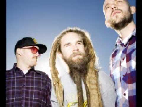 Embee for president feat Looptroop