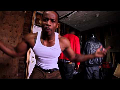 R. FOX | RADAR | Directed by: MXE.MMXIII