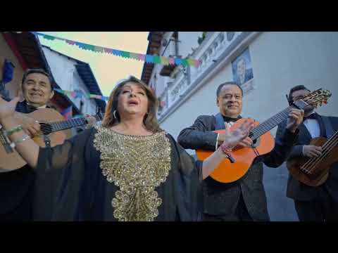 Los Panchos y Paulina Tamayo - Voy A Perder La Cabeza Por Tu Amor (Video Oficial)