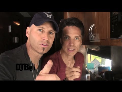Vertical Horizon / Matt Scannell (feat. Richard Marx) - BUS INVADERS Ep. 492