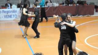 preview picture of video 'prima garetta di ballo, pura passione....Silvia e Dario'