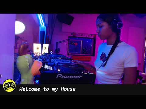 A little bit deeper - Welcome to My House - Deep House - 2023-05-02