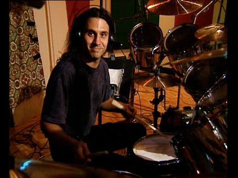 Slayer`s Dave Lombardo, solo drumming in studio rehearsal 1993