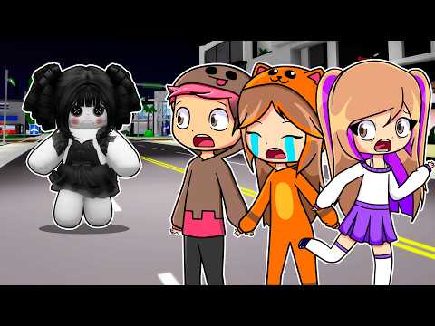 SOBREVIVIMOS al ATAQUE DE LA MUÑECA MALDITA en BROOKHAVEN con LYNA Y MANDARINA en Roblox