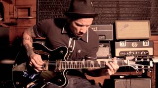 Video thumbnail for From the Archives: Eastwood Classic 6 demo - RJ Ronquillo by Eastwood Guitars