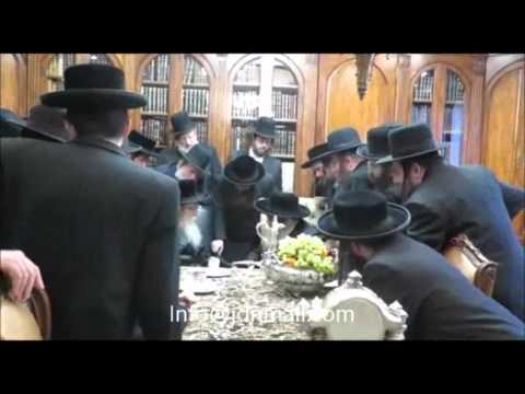 Pshevorsk Rebbe Visiting Satmar Rebbe Of Willamsburg - Rosh Chodesh Shevat 5776