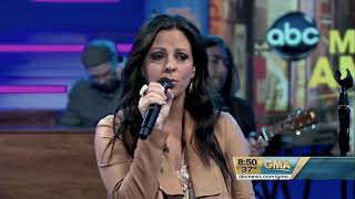 Sara Evans - A Little Bit Stronger (3.9.2011)(Good Morning America HD)