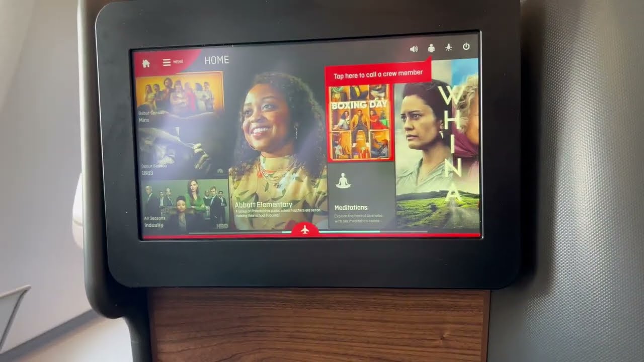 Qantas Airways International Business Lounge thumbnail