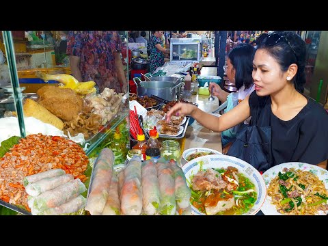 Breakfast @ ToulTomPoung Market - Spring Rolls, Glass Noodle Soup, Fried Noodle, & Drink