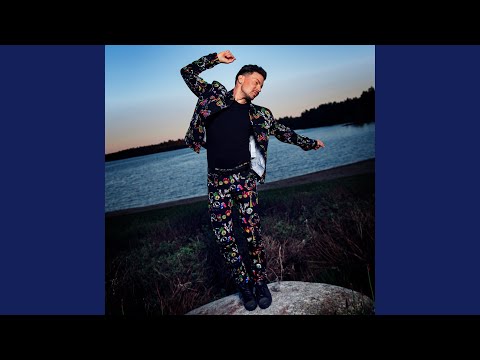 Video thumbnail for Seksi vie ja taksi tuo (Vain elämää kausi 10)