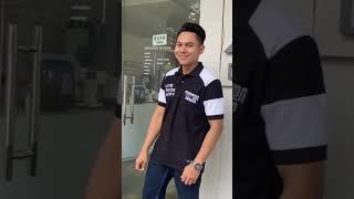 Download lagu kaos berkerah dengan model yg keren & nyaman ini bisa kalian pakek buat keliling jogja 🥰 mp3