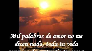 QUEDATE UN MOMENTO MAS