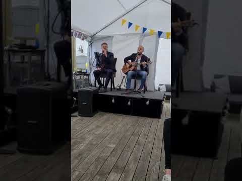 Dom där - Party i Beddingestrand live