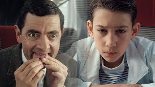 Bean Is An International Babysitter! | Mr Beans Holiday | Funny Clips | Mr Bean World