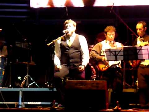 Choni Singing Yiddish Medley Part 2 Tumbalalaica - Oifn Pripetchik- Nisht Gedaiget